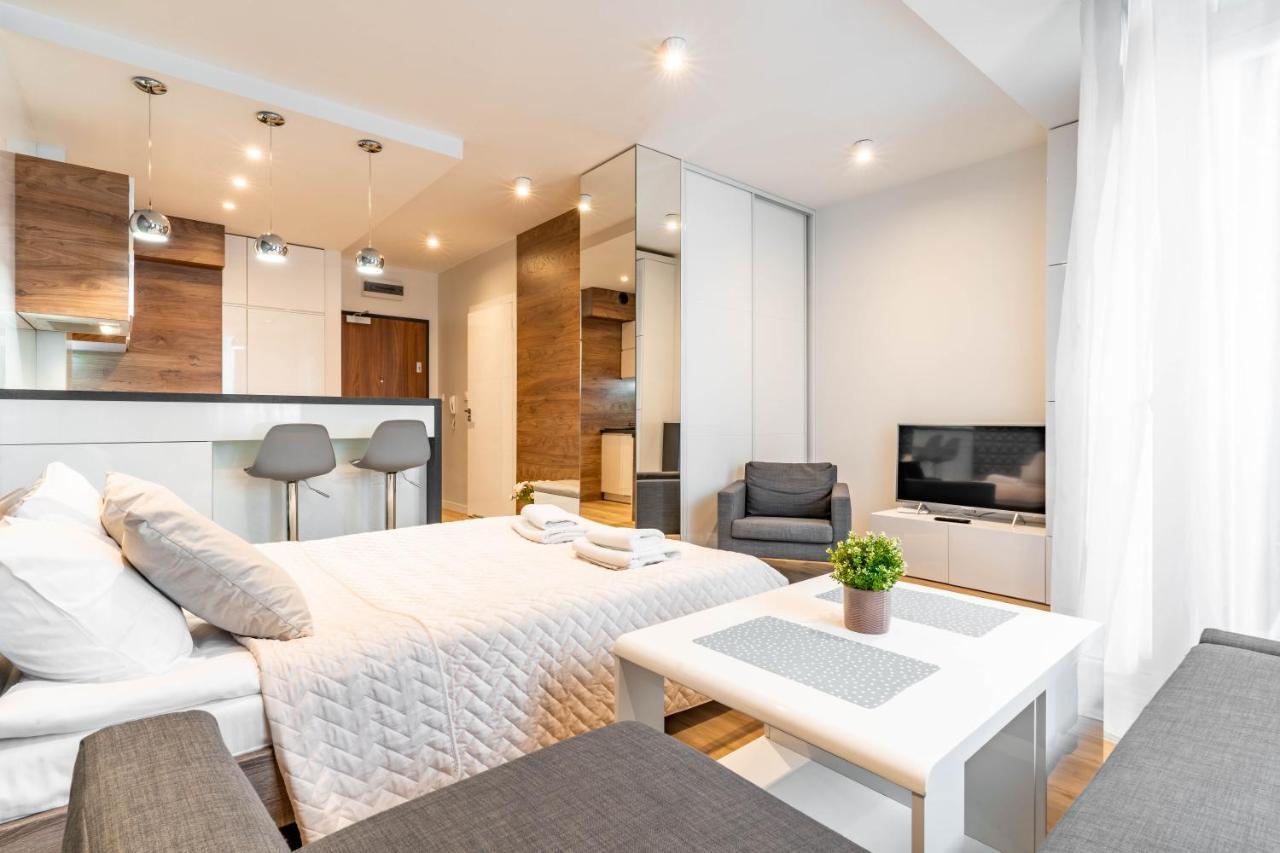 Wrocapartments Starcenter - Parking Free فروتسواف المظهر الخارجي الصورة
